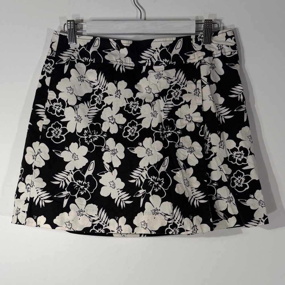 Sonoma Black and White Floral Mini Skirt